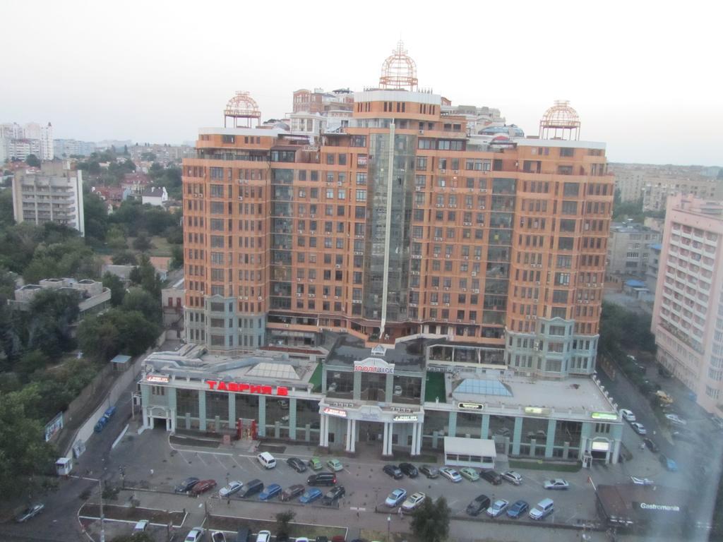 Apartments On Henuezskaya 5 Odesa Exterior photo